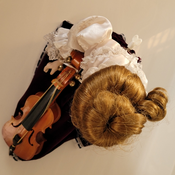 CELESTE Victorian Style Musical Porcelain Doll W/ Cello ANCO  1994 "Feelings" - Picture 14 of 16